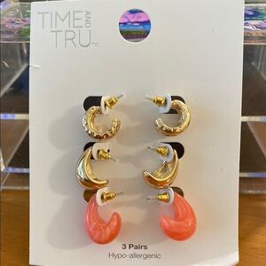 Time and Tru Gold and Pink Earrings Set